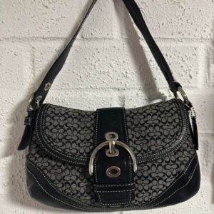 Cartera Coach Soho Signature Flap